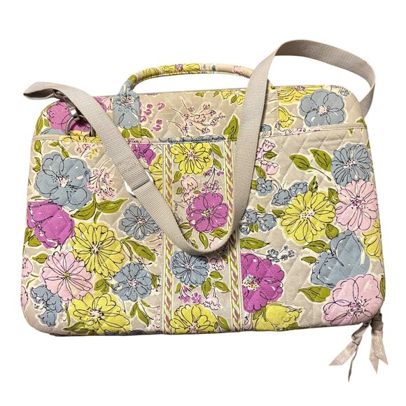 Vera Bradley Handbags - Vera Bradley Floral Quilted Laptop Bag With Shoulder Strap & Handles